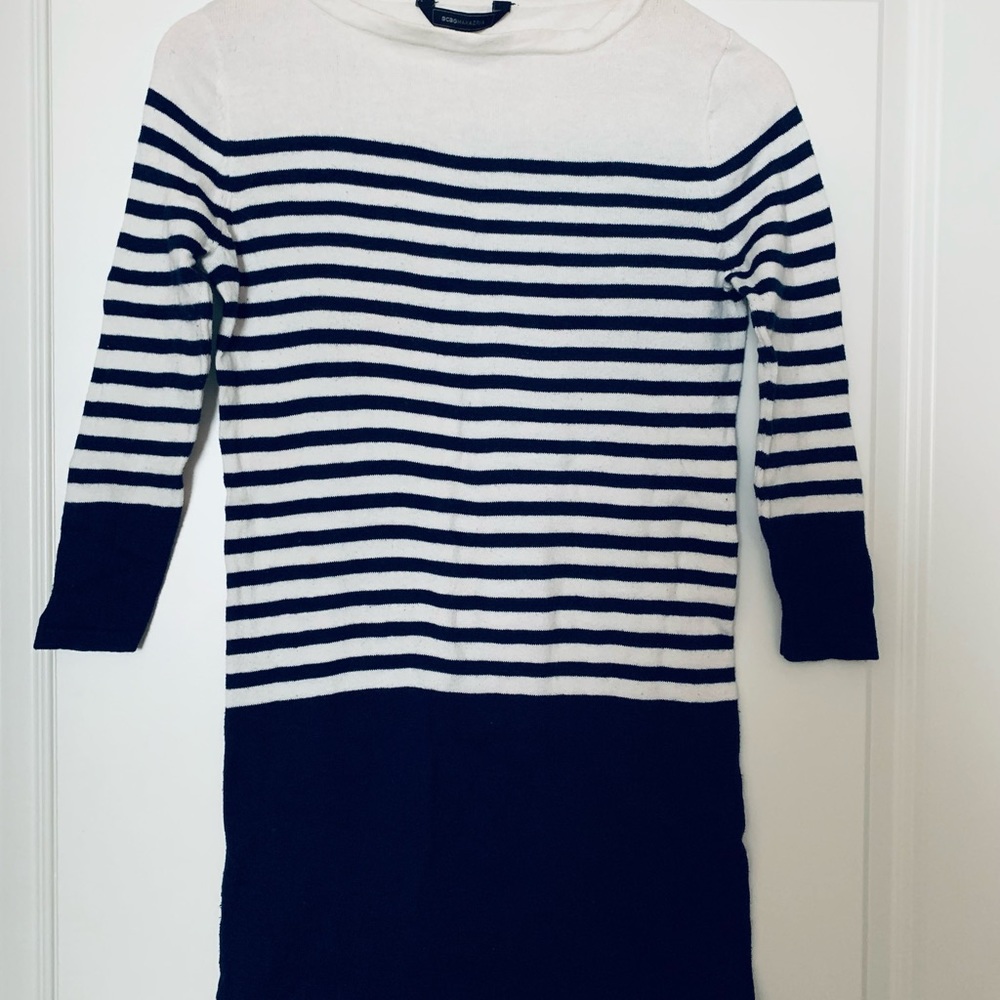 Sexy knit dress that looks modest